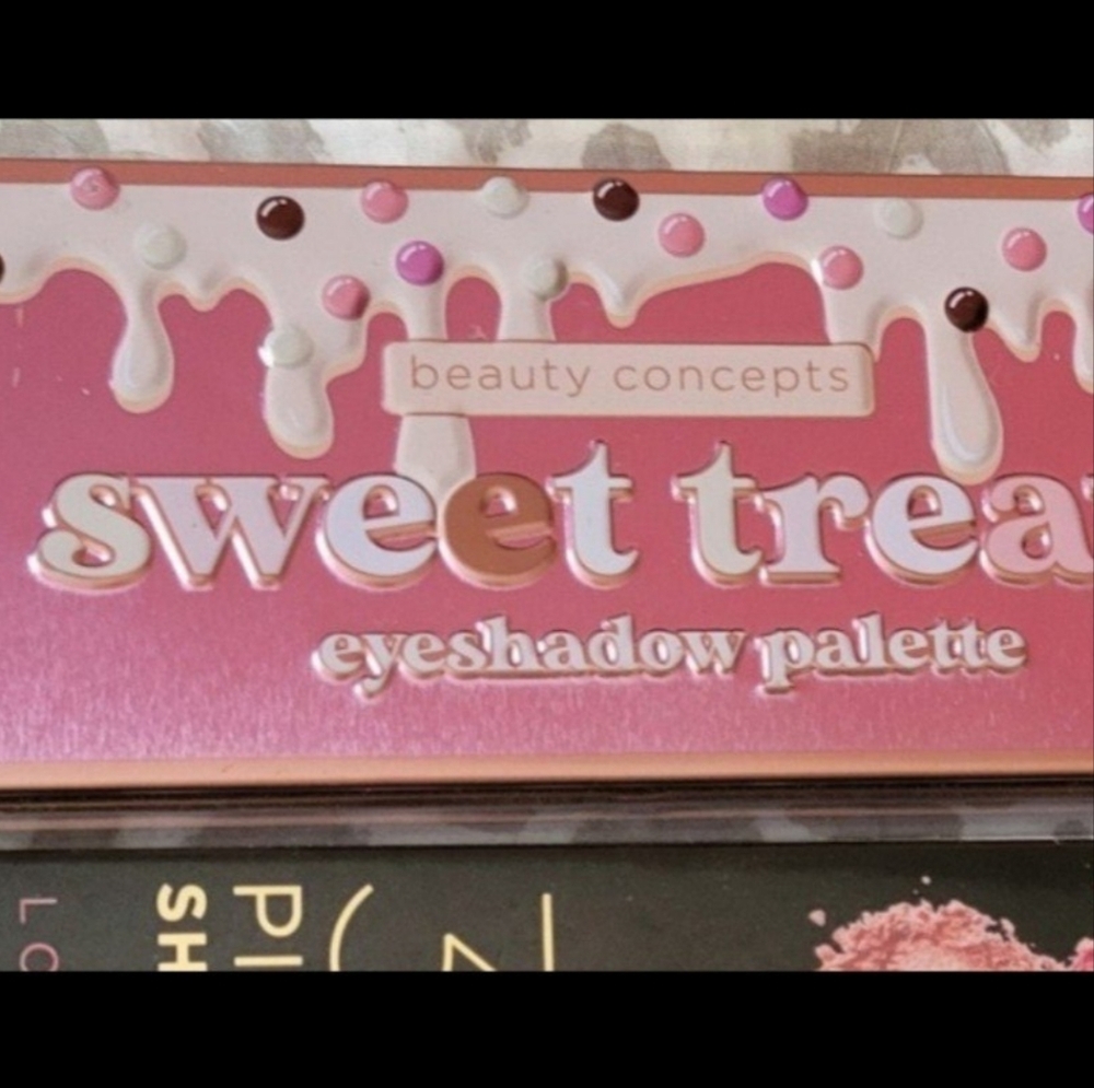 Eyeshadow Palette